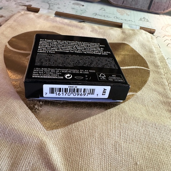 Powder Pink Pot Rouge Blush for Lips & Cheeks - Picture 10 of 11